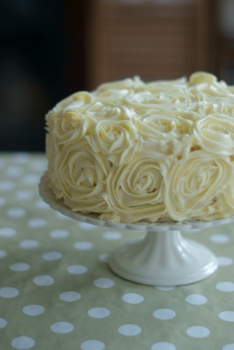 rose_cake White chocolate and hazelnut rose cake